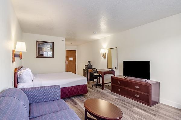 Americas Best Value Inn & Suites Ft Collins E At I-25 Fort Collins Exteriör bild