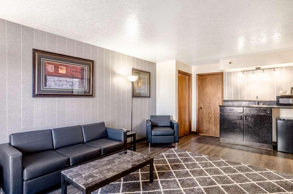 Americas Best Value Inn & Suites Ft Collins E At I-25 Fort Collins Exteriör bild