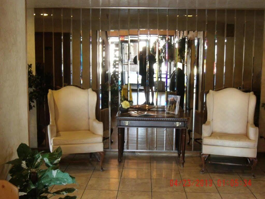 Americas Best Value Inn & Suites Ft Collins E At I-25 Fort Collins Exteriör bild