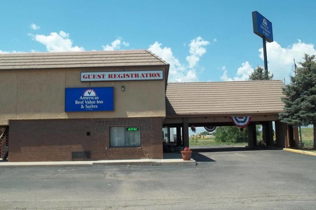 Americas Best Value Inn & Suites Ft Collins E At I-25 Fort Collins Exteriör bild