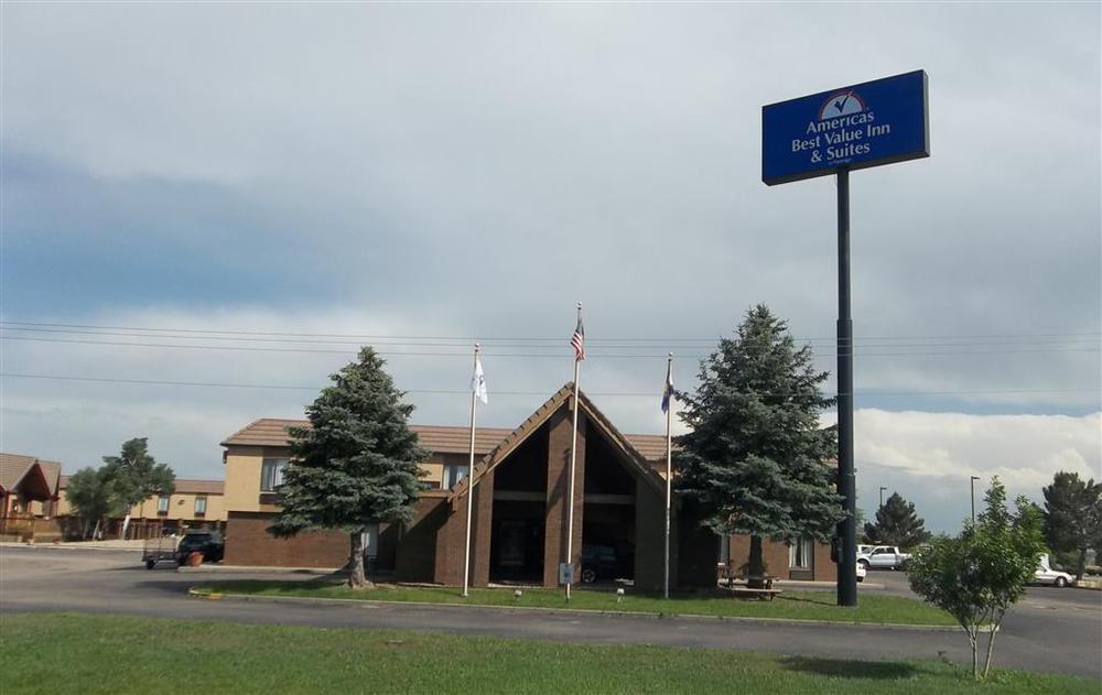 Americas Best Value Inn & Suites Ft Collins E At I-25 Fort Collins Exteriör bild