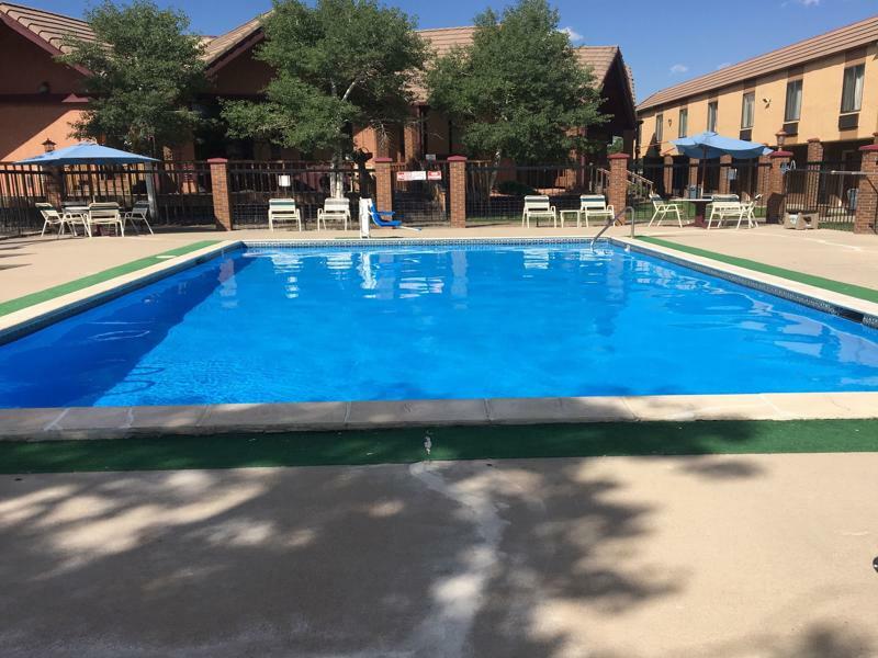 Americas Best Value Inn & Suites Ft Collins E At I-25 Fort Collins Exteriör bild