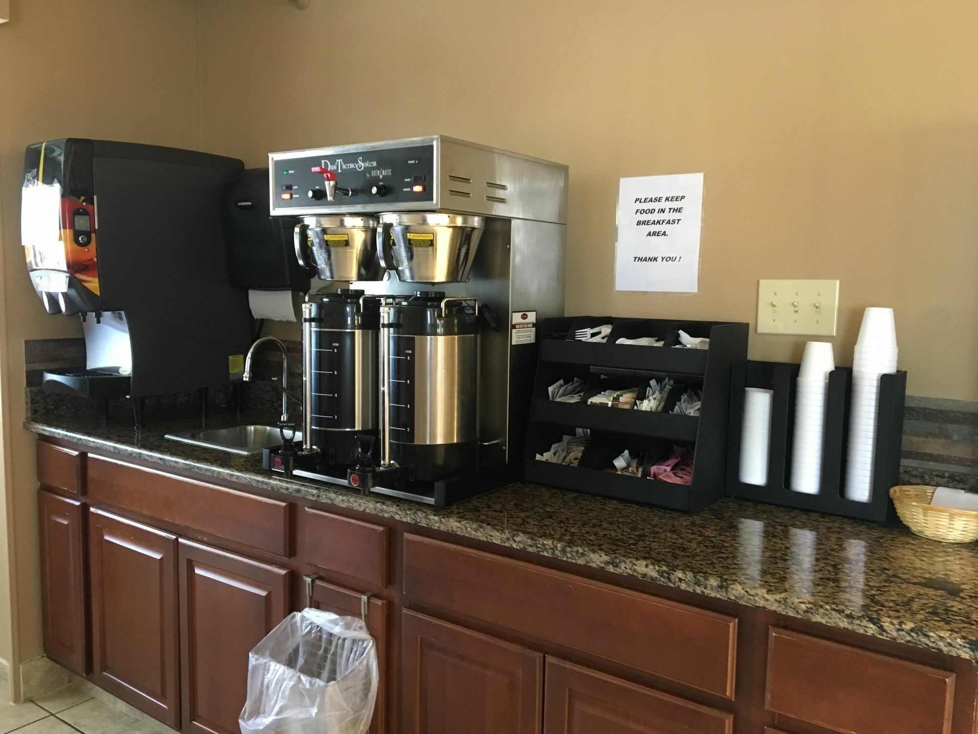Americas Best Value Inn & Suites Ft Collins E At I-25 Fort Collins Exteriör bild