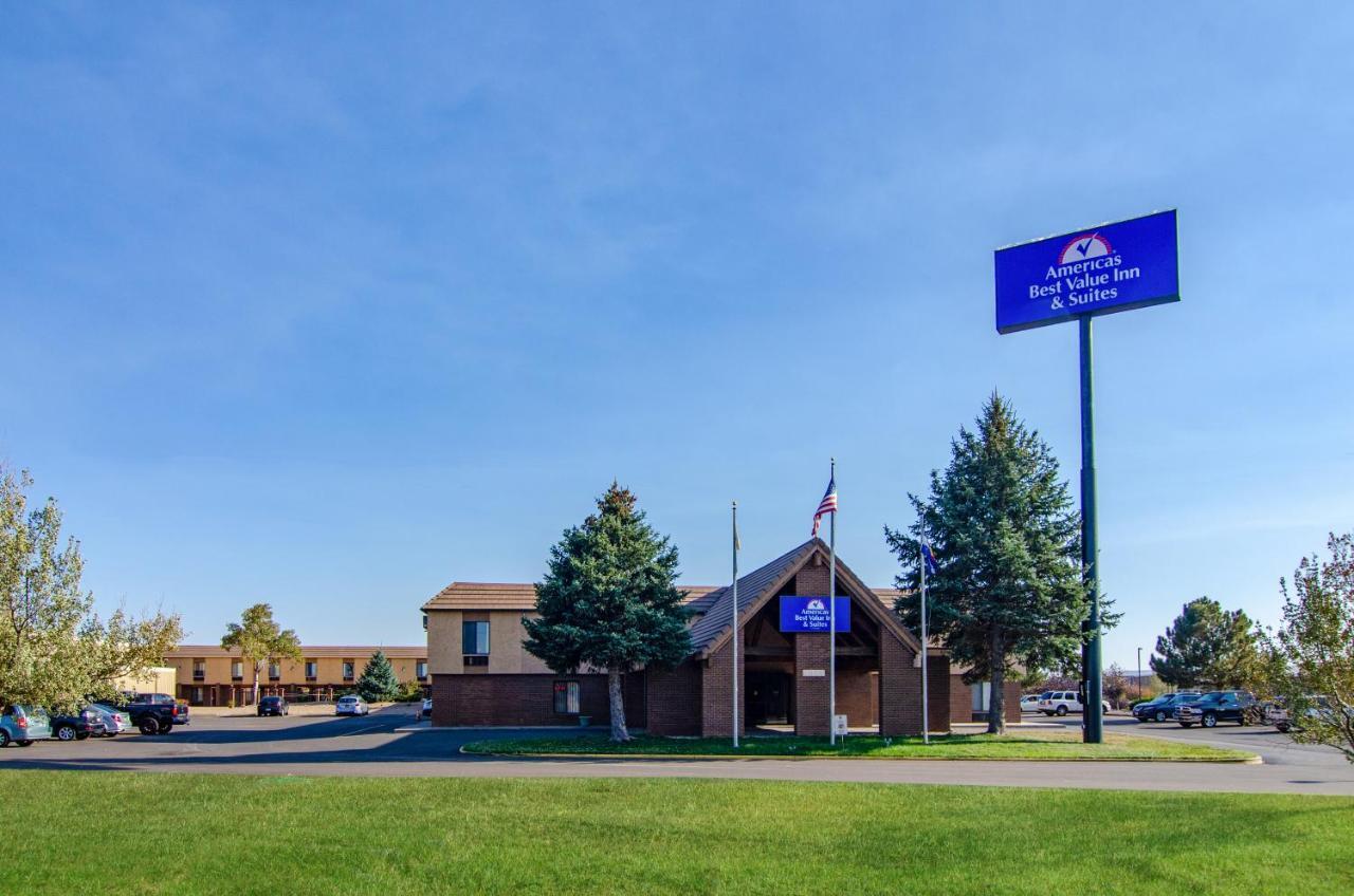Americas Best Value Inn & Suites Ft Collins E At I-25 Fort Collins Exteriör bild