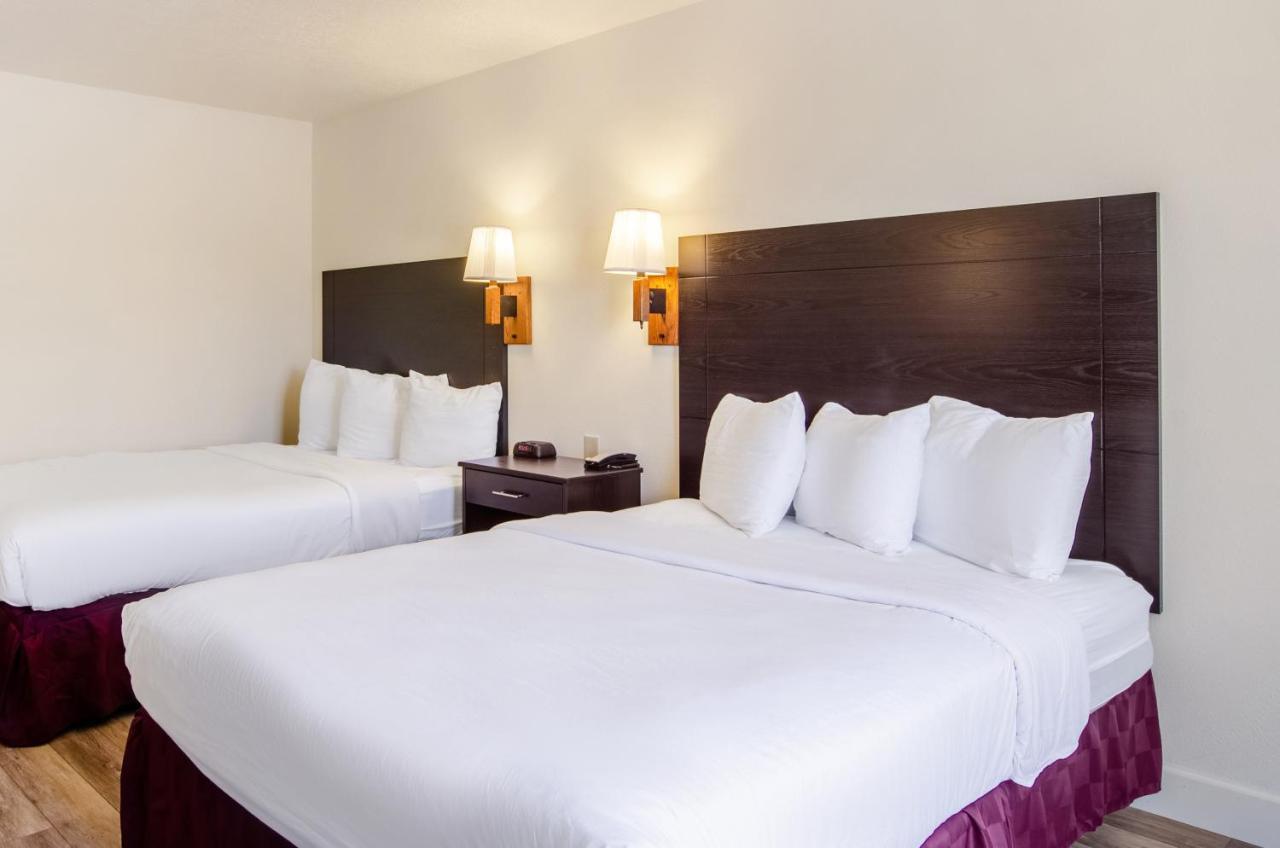 Americas Best Value Inn & Suites Ft Collins E At I-25 Fort Collins Exteriör bild